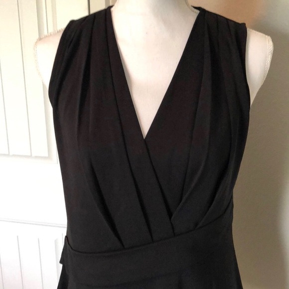 NWT Banana Republic Sleeveless Wrap Top - Picture 3 of 7